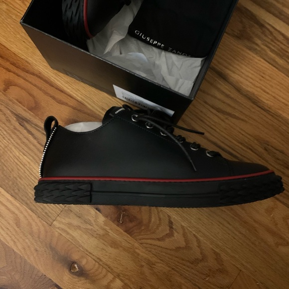 Giuseppe Zanotti Blabber Low-Top Leather Sneakers - Picture 13 of 13